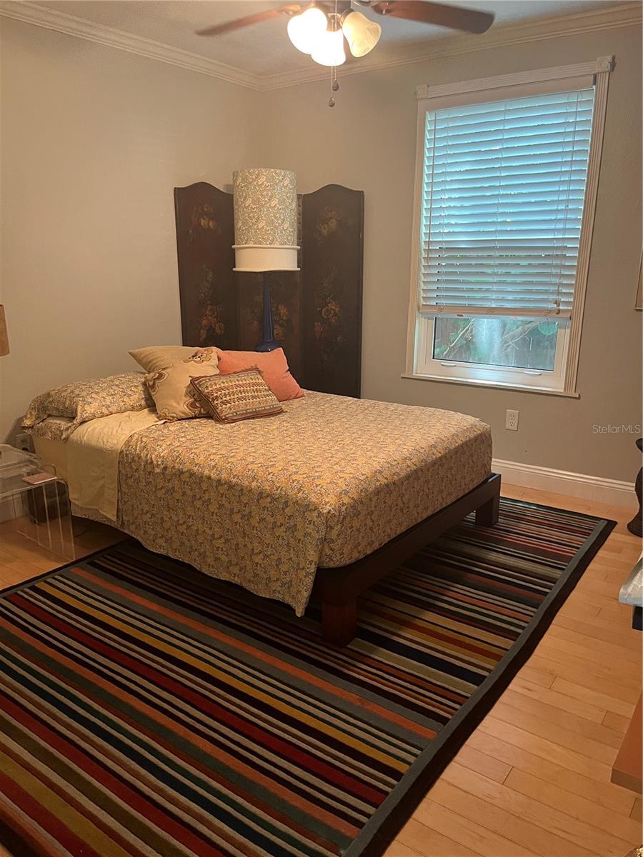 840 9TH AVE S, ST PETERSBURG, FL, 33701