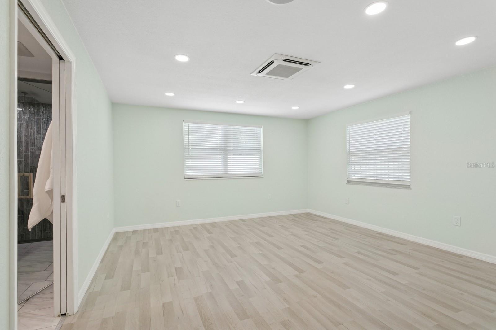 6519 15TH ST N, ST PETERSBURG, FL, 33702