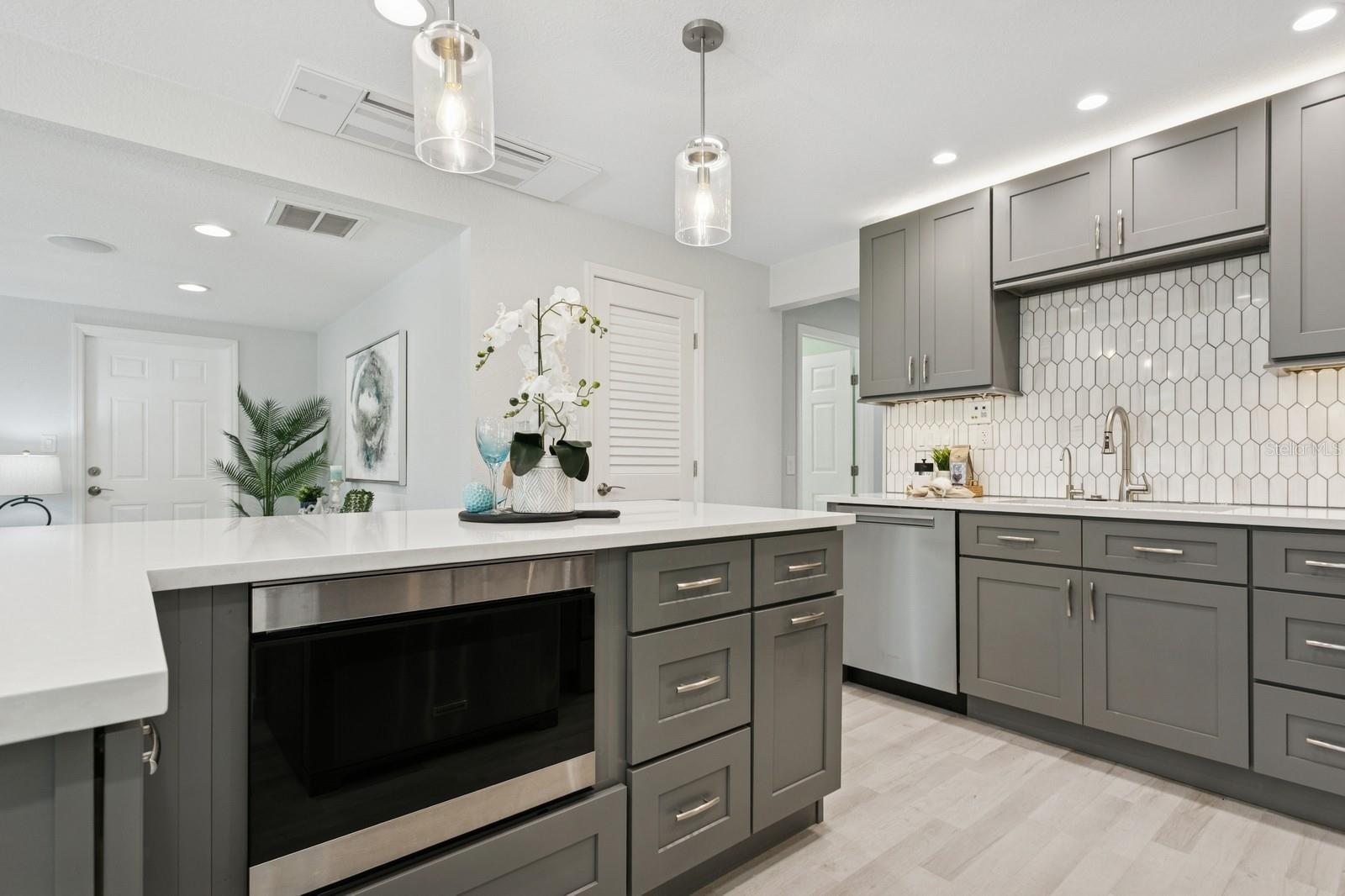 6519 15TH ST N, ST PETERSBURG, FL, 33702