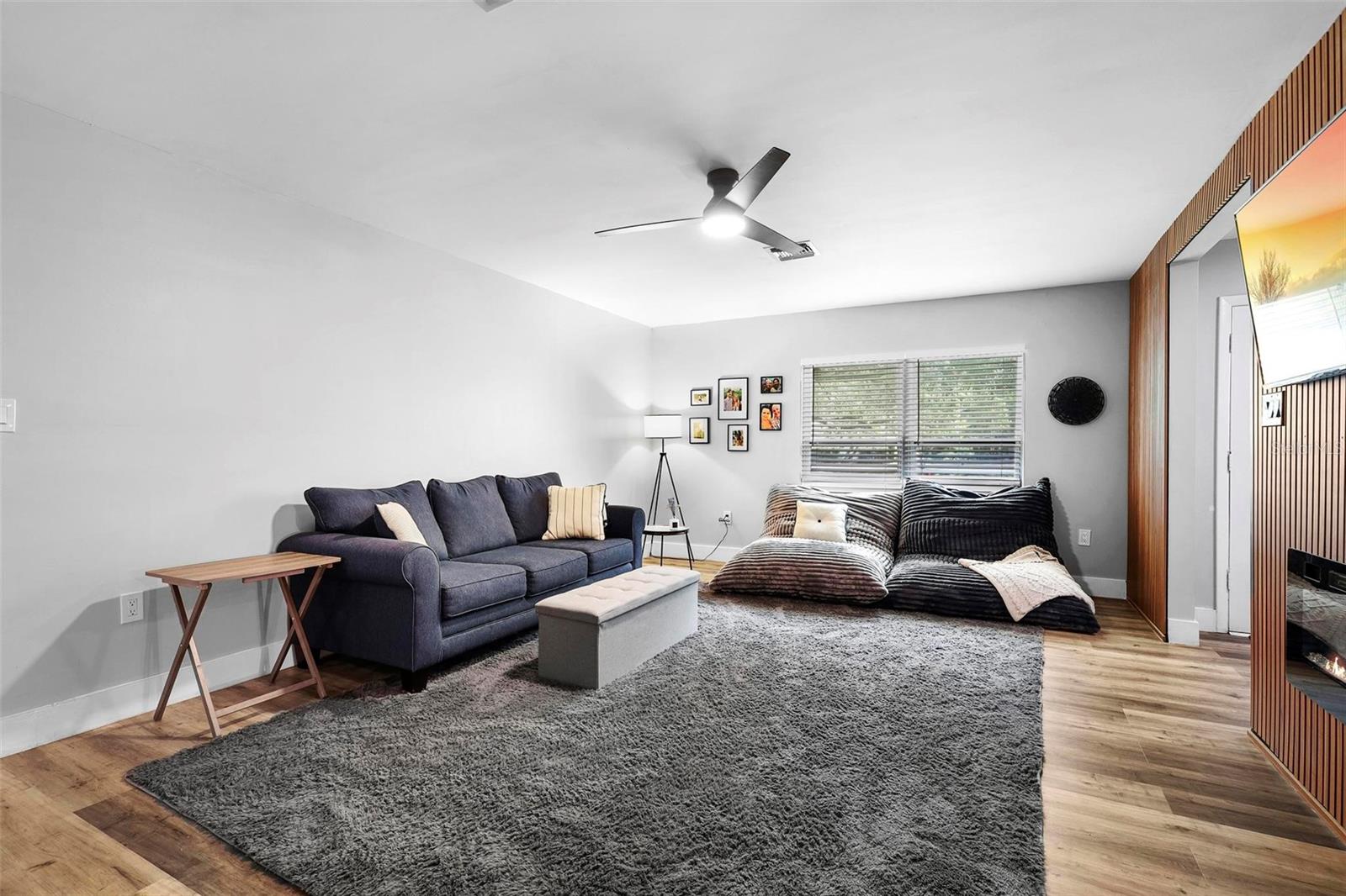 412 PINAR DR, ORLANDO, FL, 32825