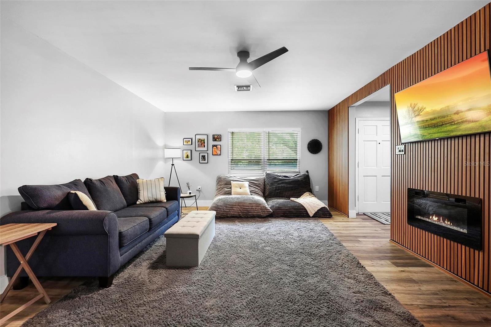 412 PINAR DR, ORLANDO, FL, 32825