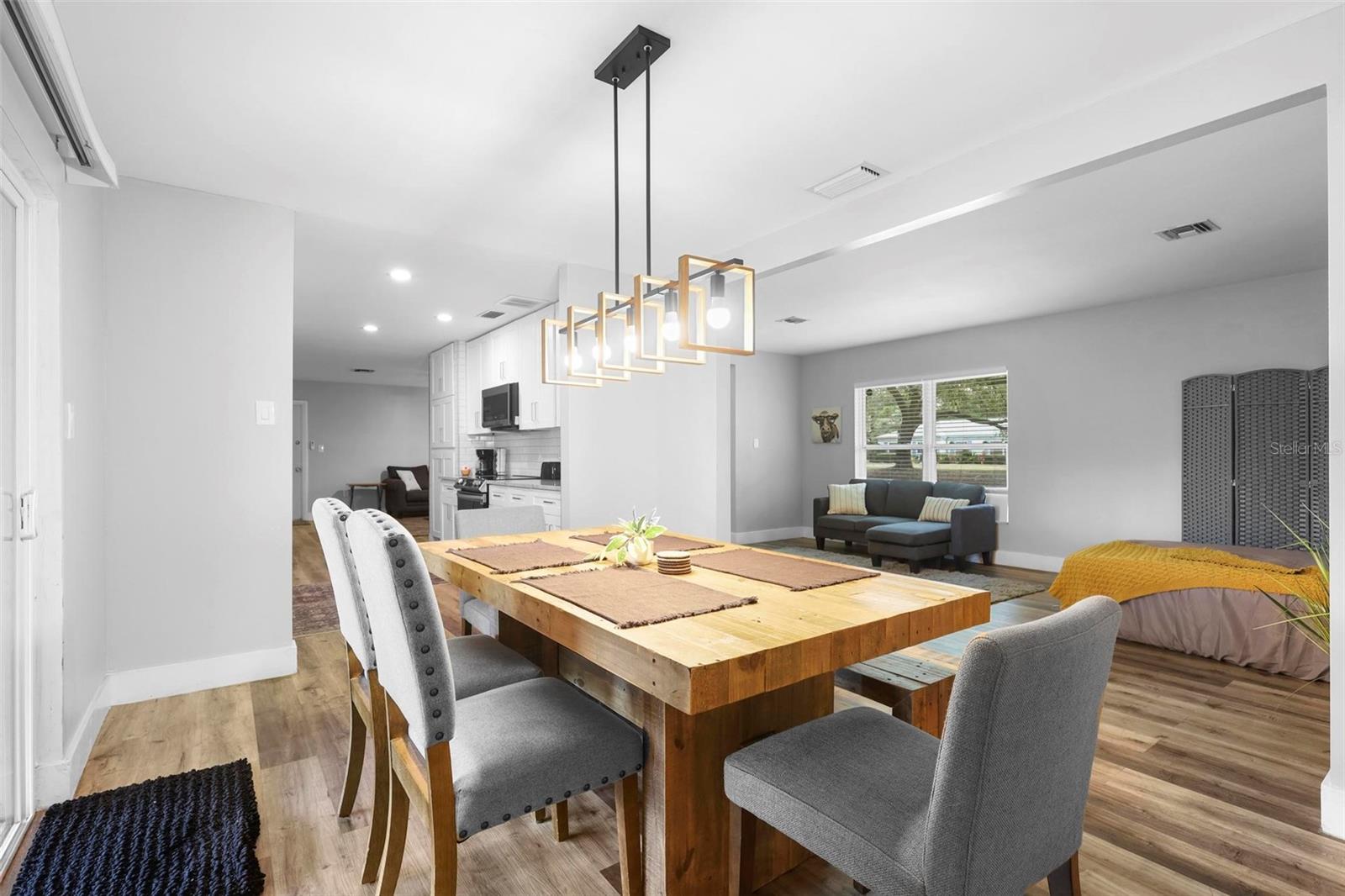 412 PINAR DR, ORLANDO, FL, 32825