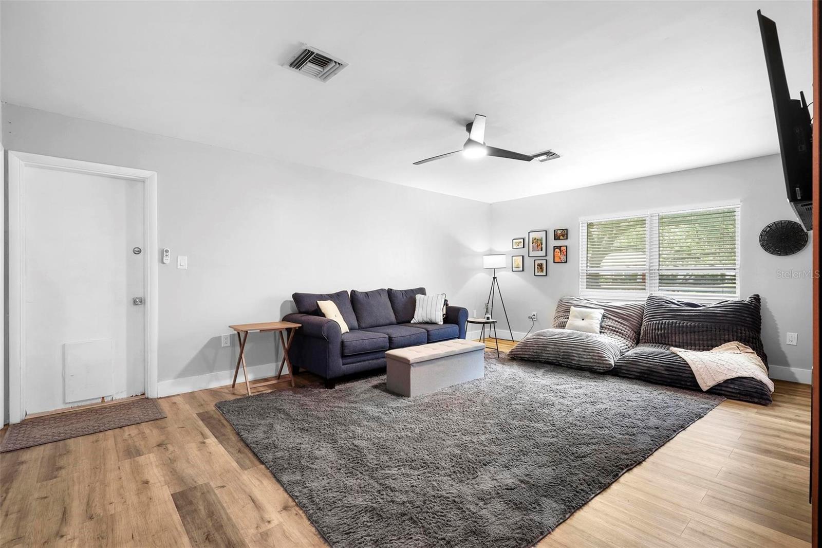 412 PINAR DR, ORLANDO, FL, 32825