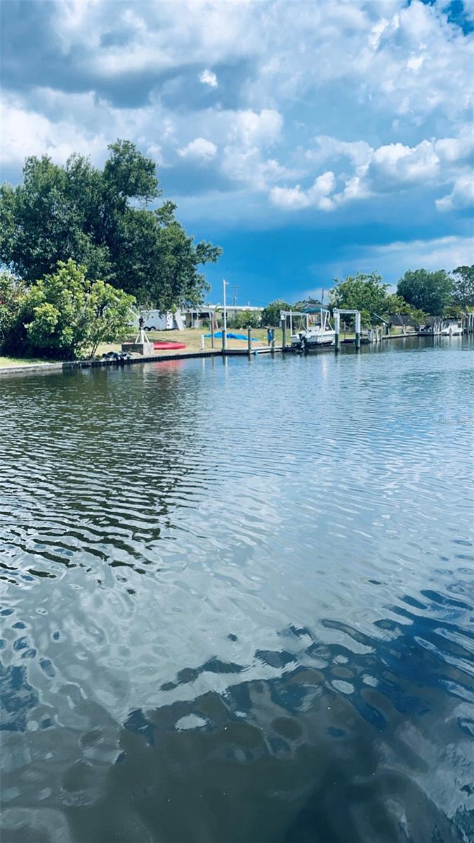 631 PALMETTO DR NE, PORT CHARLOTTE, FL, 33952
