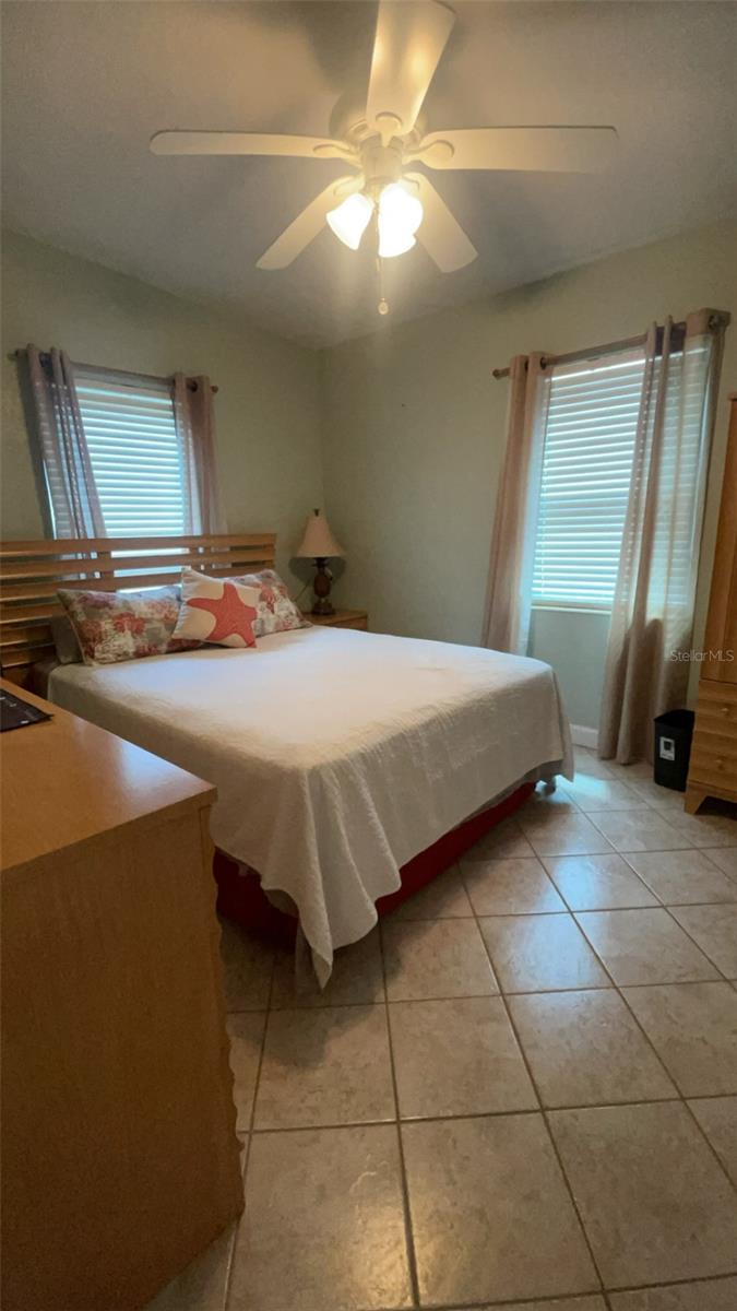 631 PALMETTO DR NE, PORT CHARLOTTE, FL, 33952