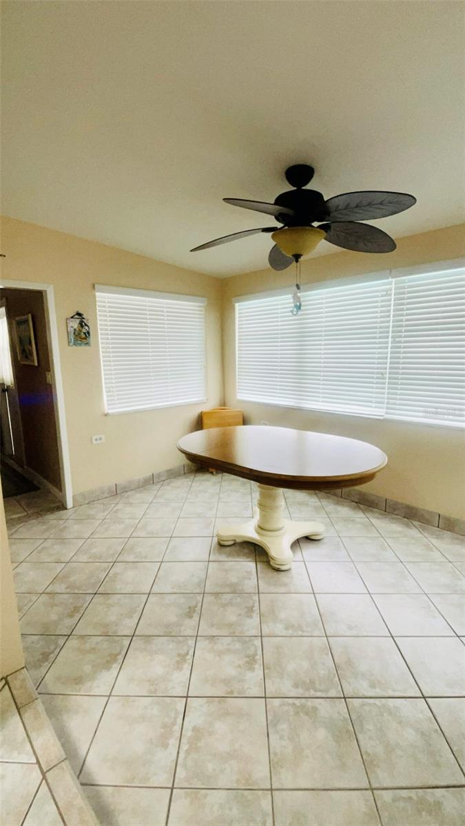 631 PALMETTO DR NE, PORT CHARLOTTE, FL, 33952