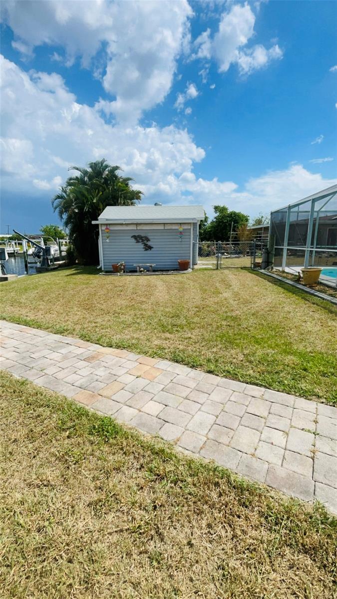 631 PALMETTO DR NE, PORT CHARLOTTE, FL, 33952