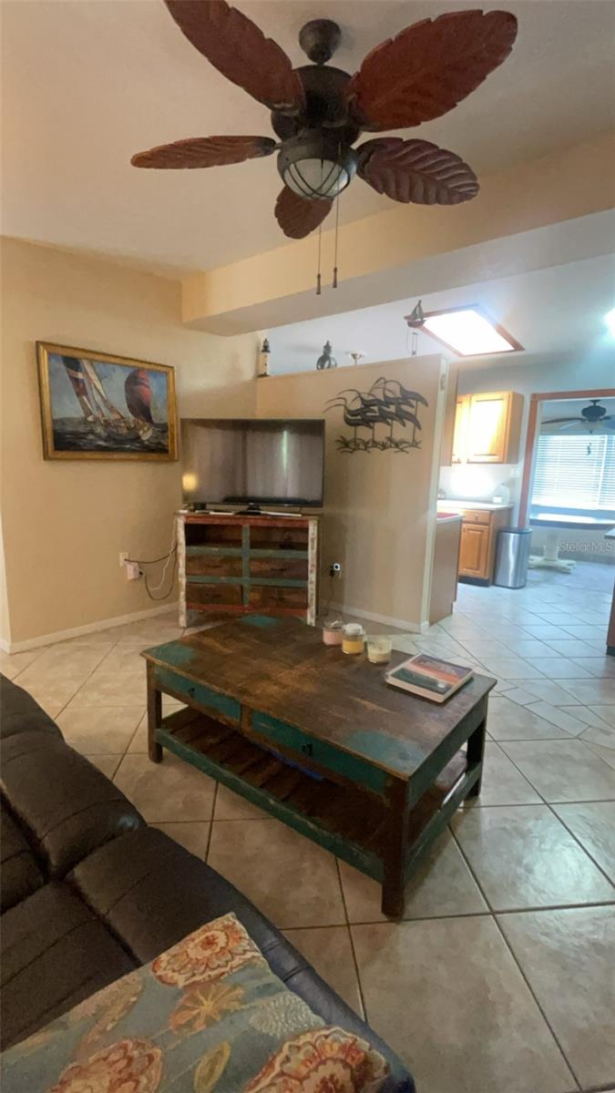 631 PALMETTO DR NE, PORT CHARLOTTE, FL, 33952