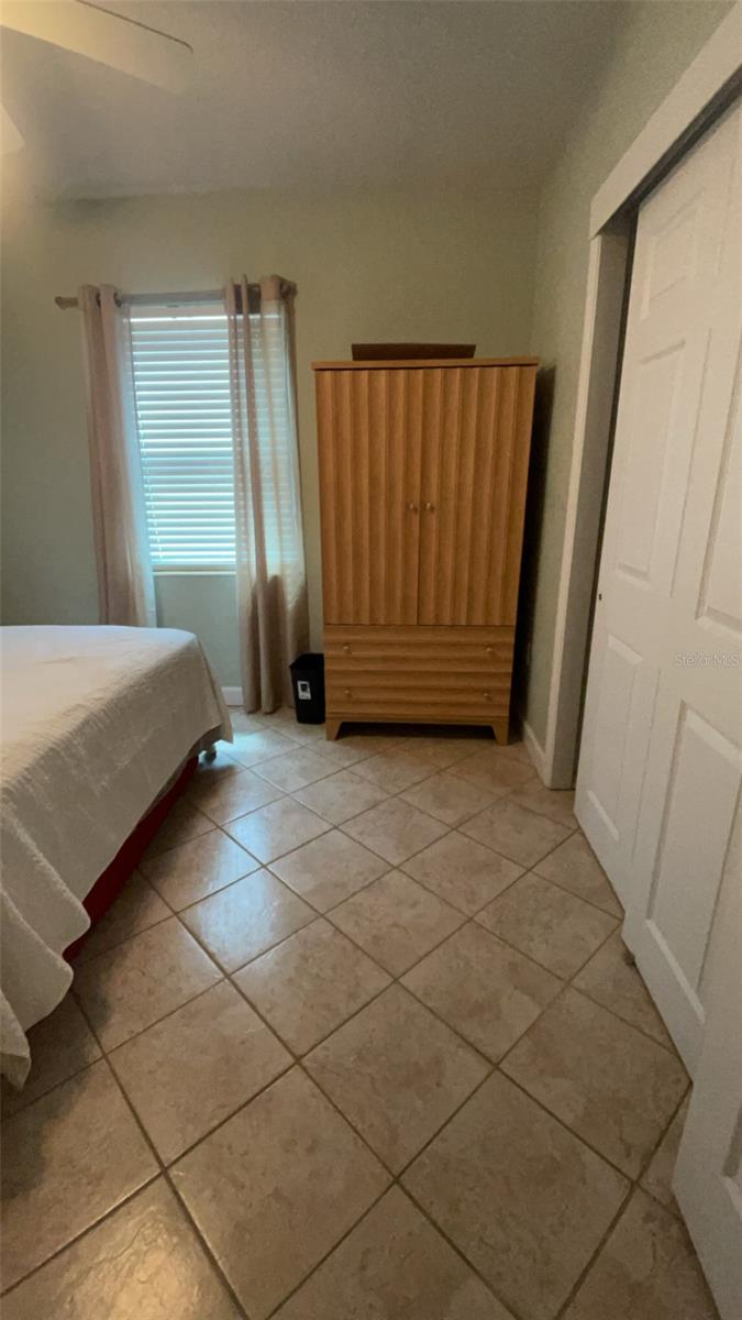 631 PALMETTO DR NE, PORT CHARLOTTE, FL, 33952