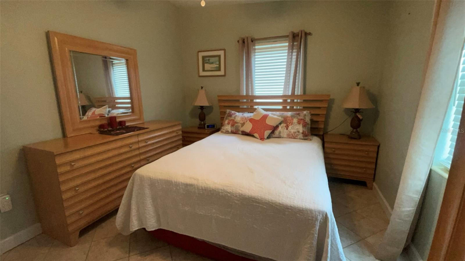 631 PALMETTO DR NE, PORT CHARLOTTE, FL, 33952