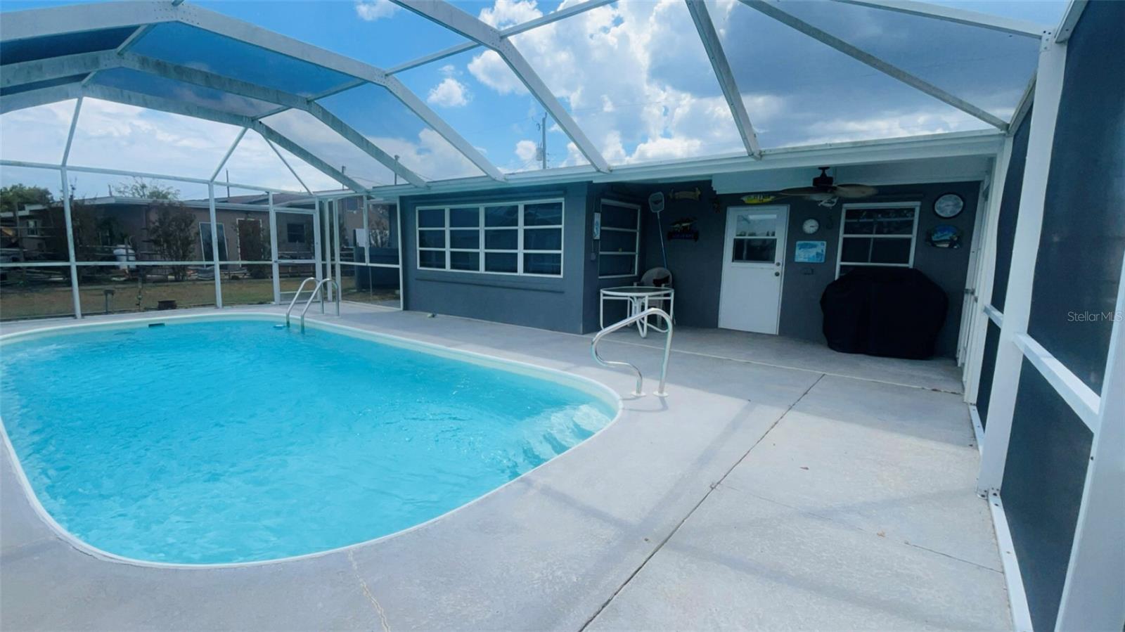 631 PALMETTO DR NE, PORT CHARLOTTE, FL, 33952
