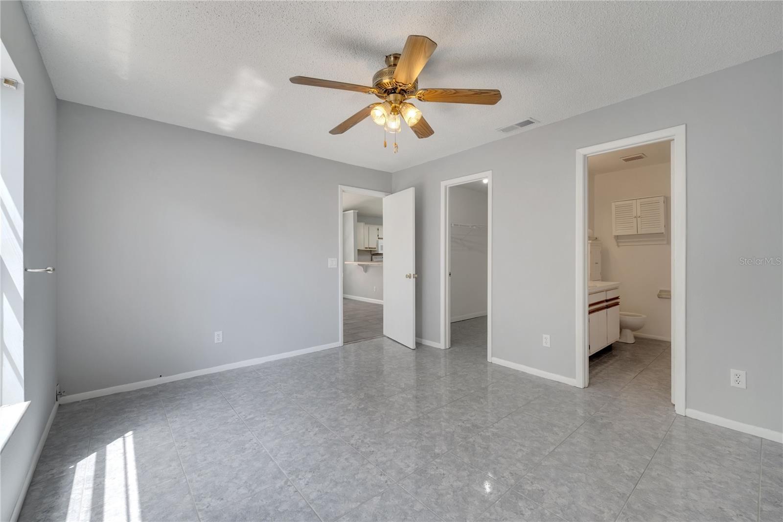 1240 PIN OAK DR, APOPKA, FL, 32703