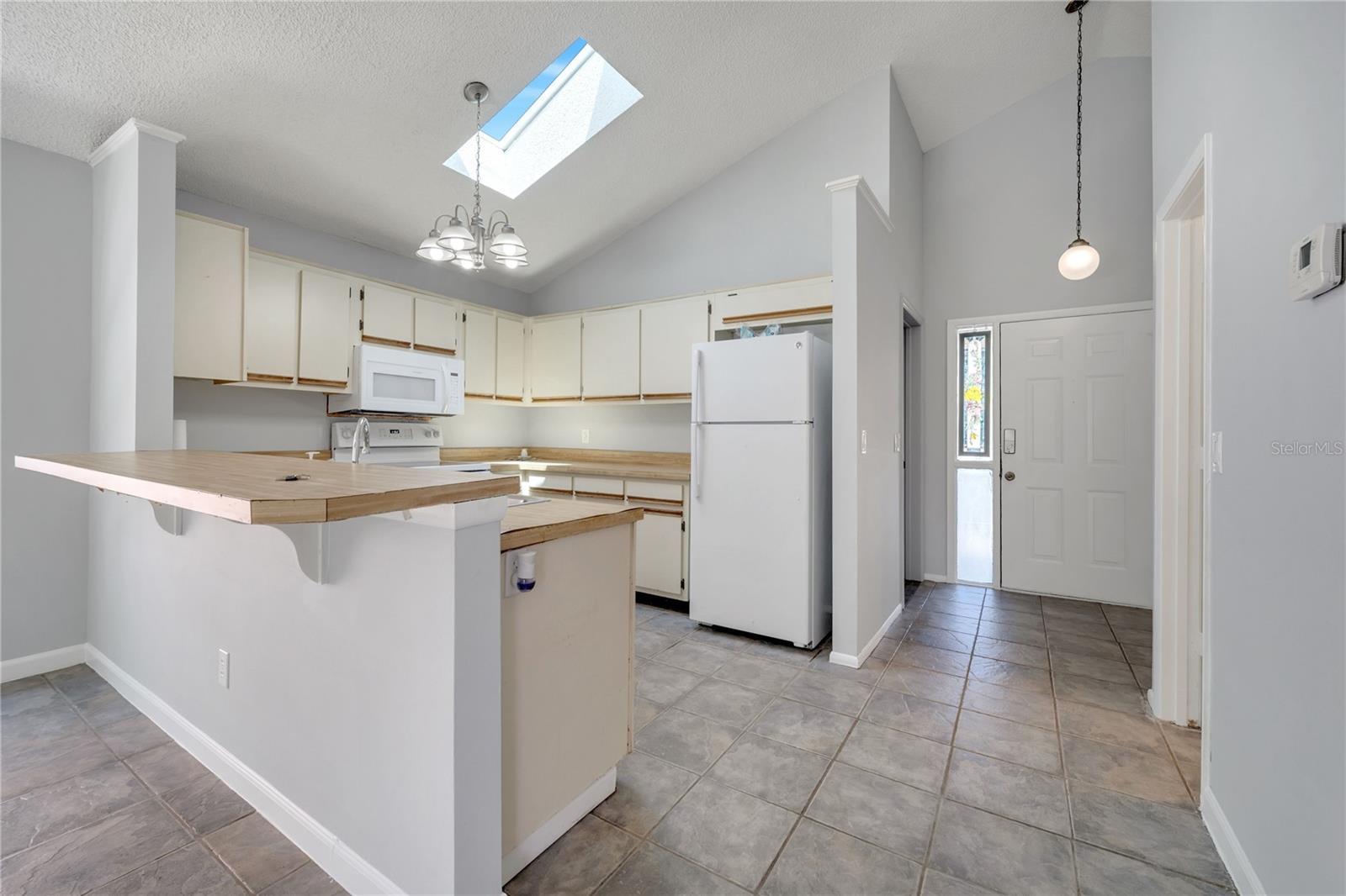 1240 PIN OAK DR, APOPKA, FL, 32703