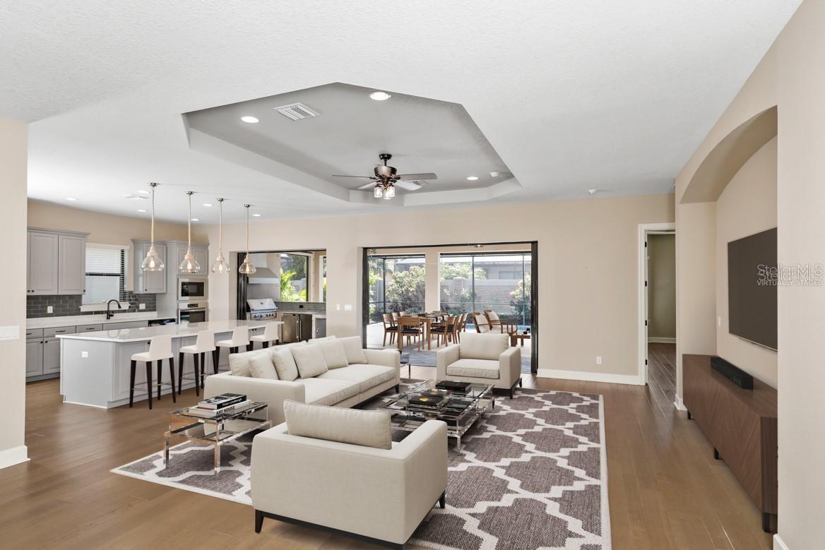 5022 TIVOLI RUN, BRADENTON, FL, 34211