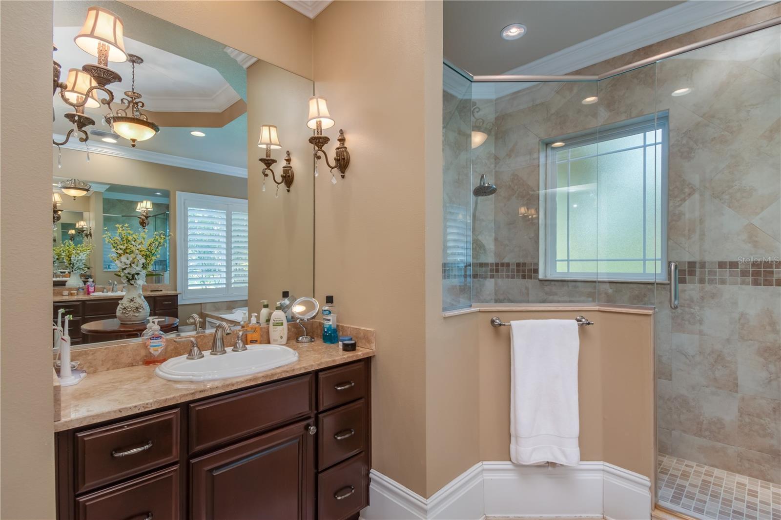 OM700620 Property Photo