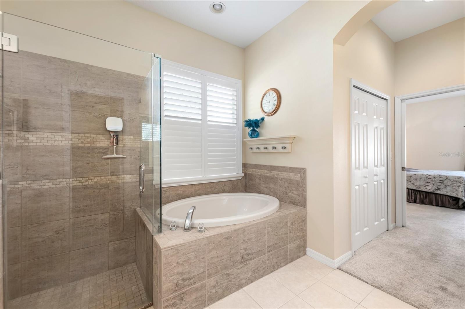 2402 BLUE STONE CT, VALRICO, FL, 33594