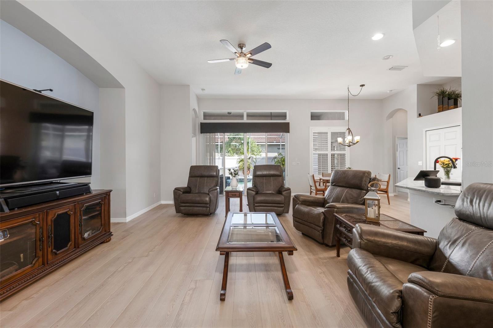 2402 BLUE STONE CT, VALRICO, FL, 33594