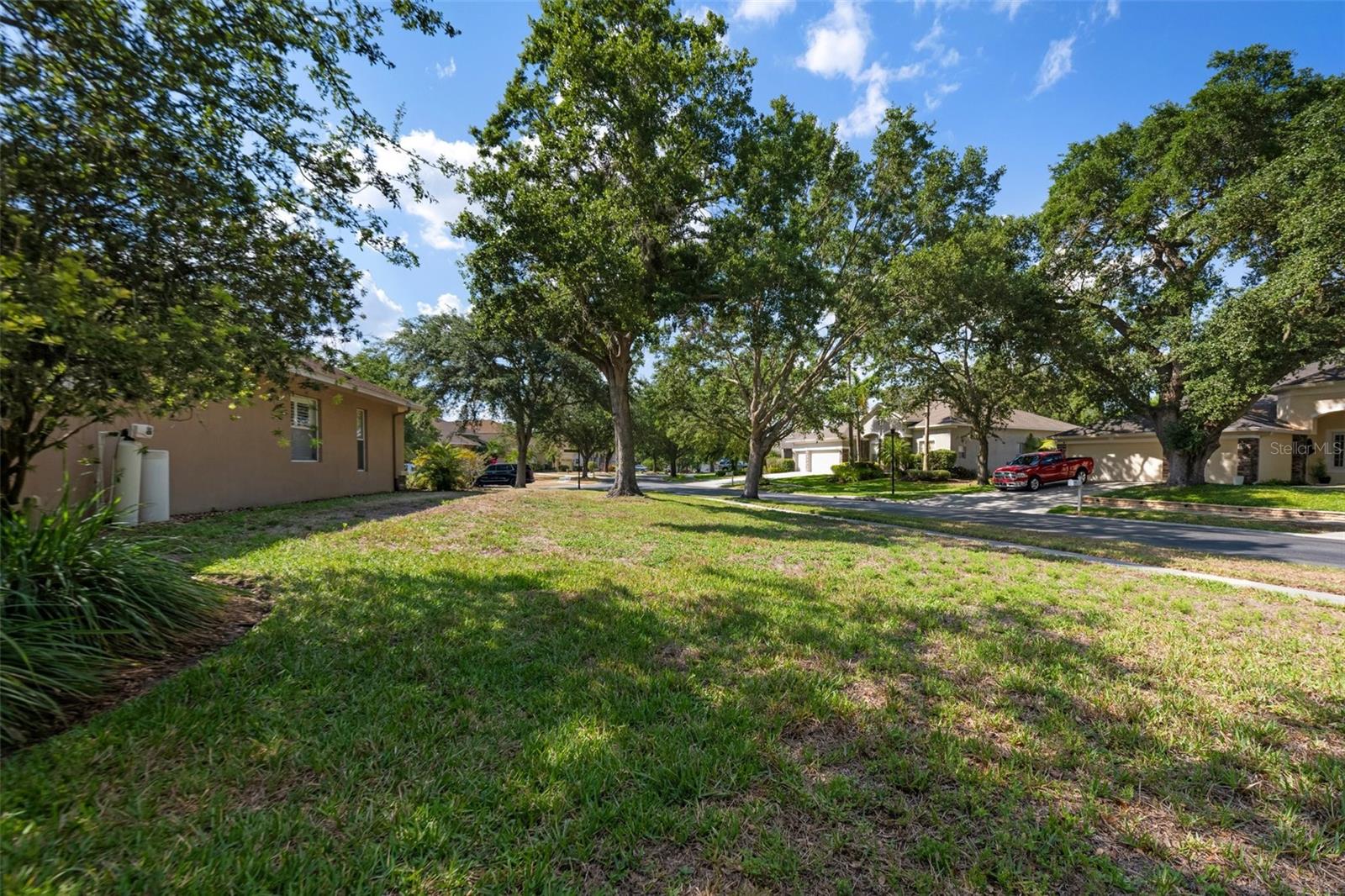 2402 BLUE STONE CT, VALRICO, FL, 33594