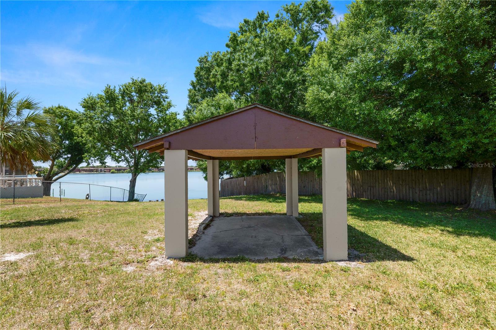 2103 SYLVESTER CT, LAKELAND, FL, 33803