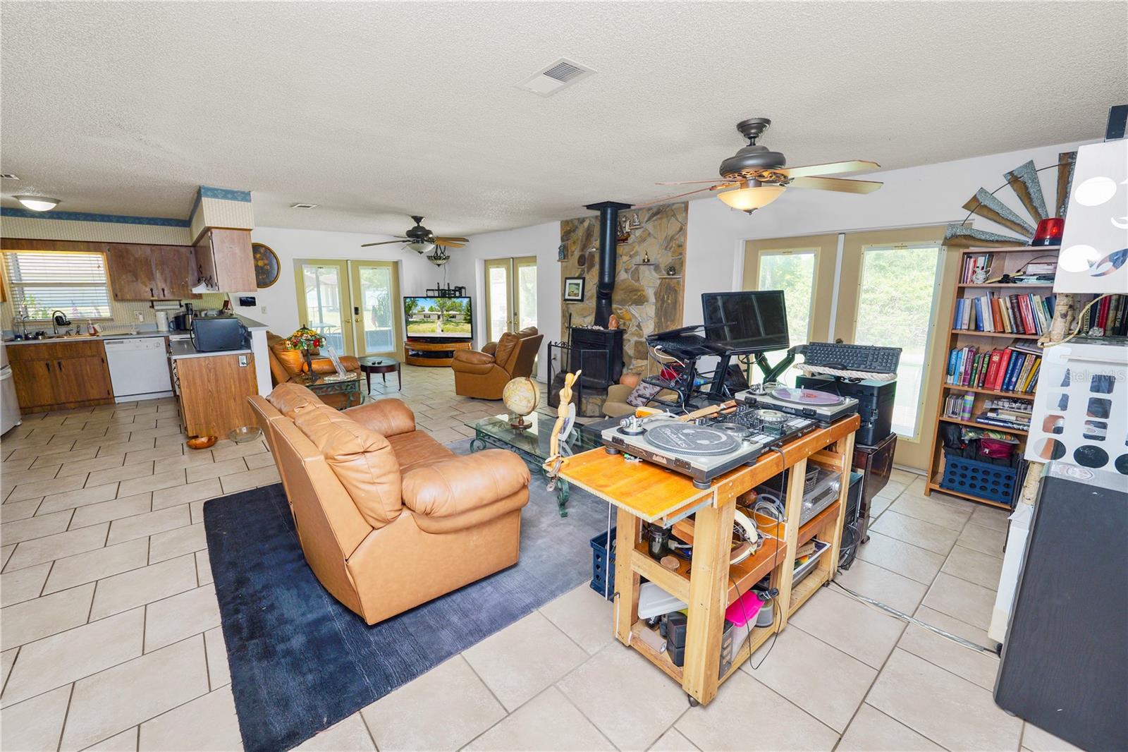 2103 SYLVESTER CT, LAKELAND, FL, 33803