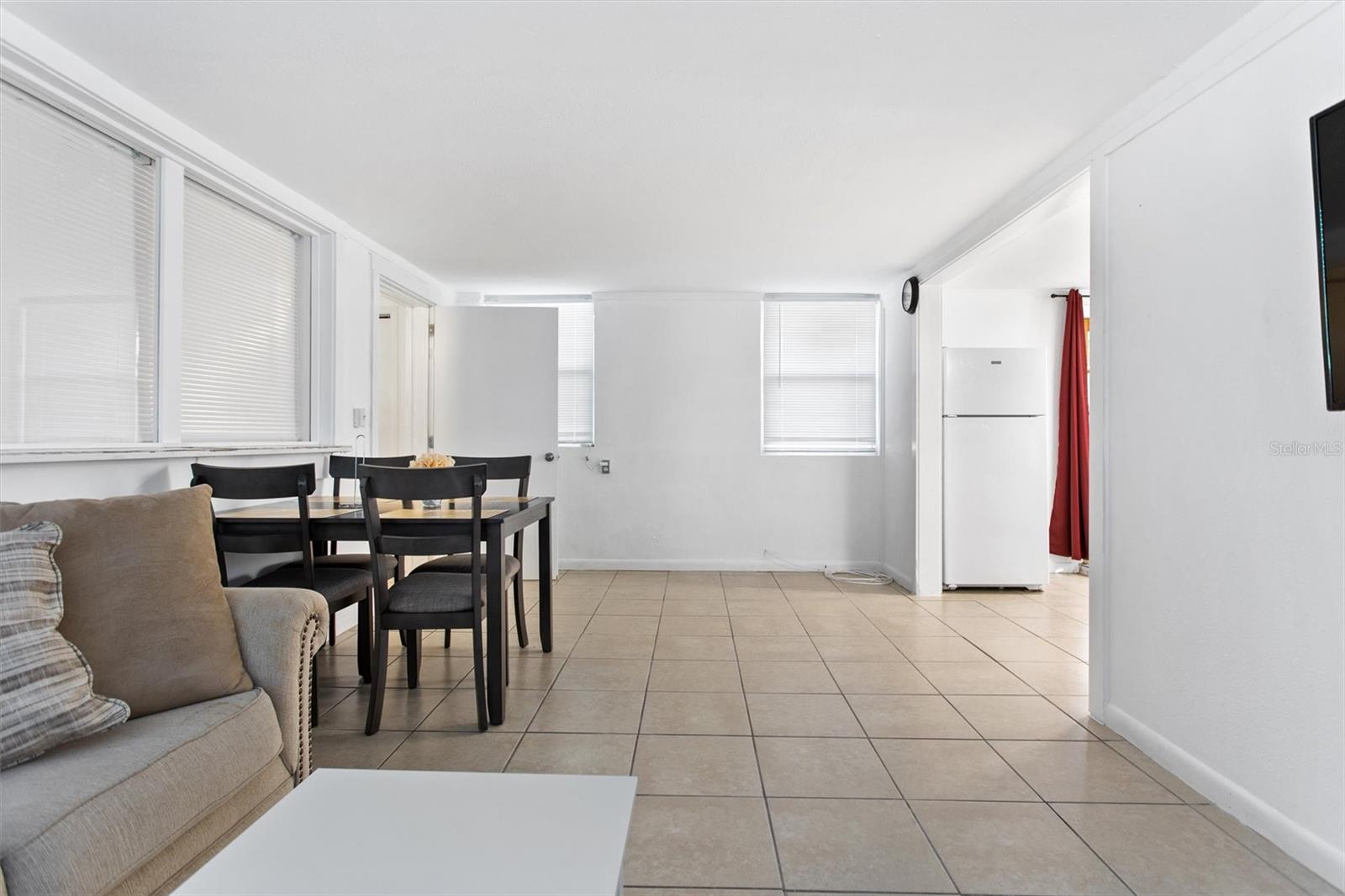 904 LAKEVIEW RD #Unit B, CLEARWATER, FL, 33756