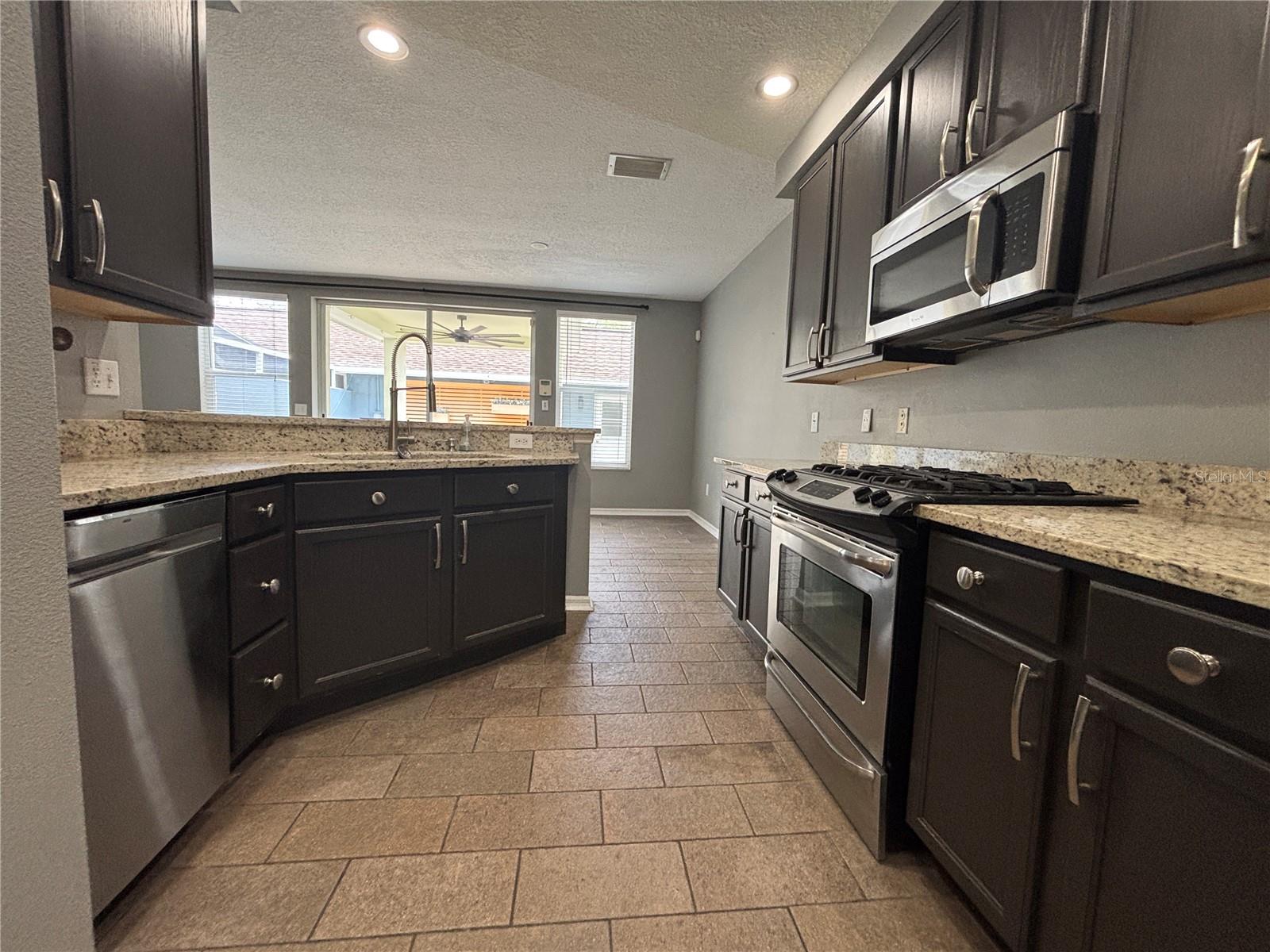 9911 NEW PARKE RD, TAMPA, FL, 33626