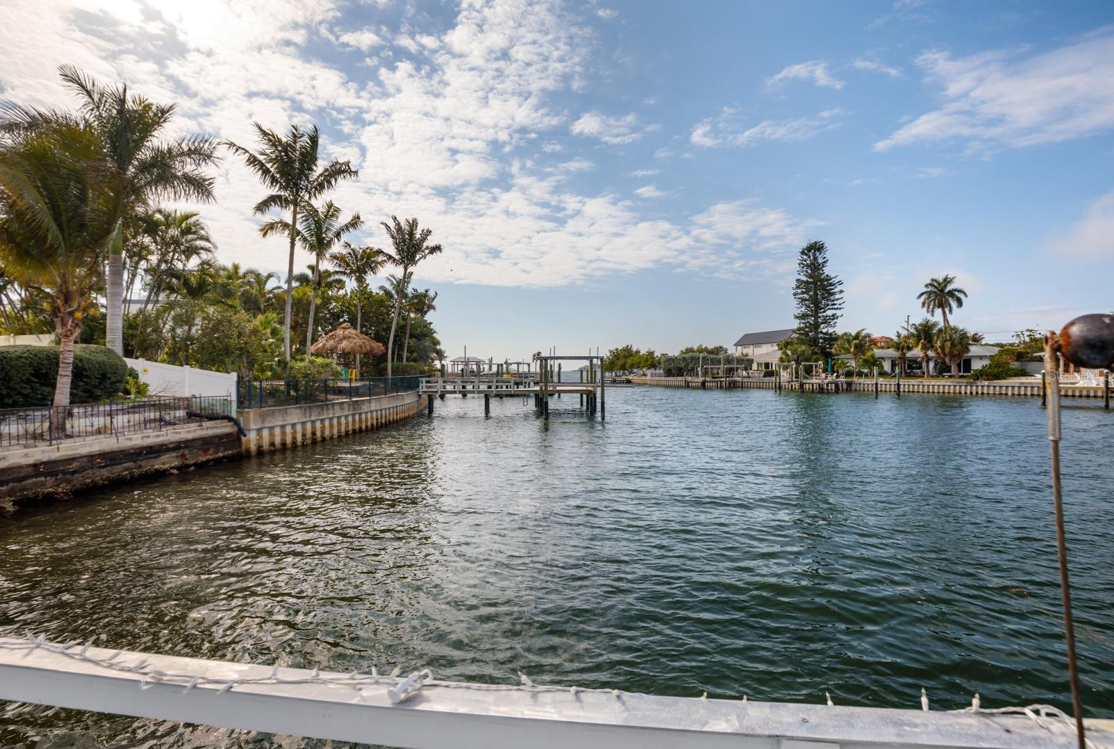 2487 W BAY ISLE DR SE, ST PETERSBURG, FL, 33705