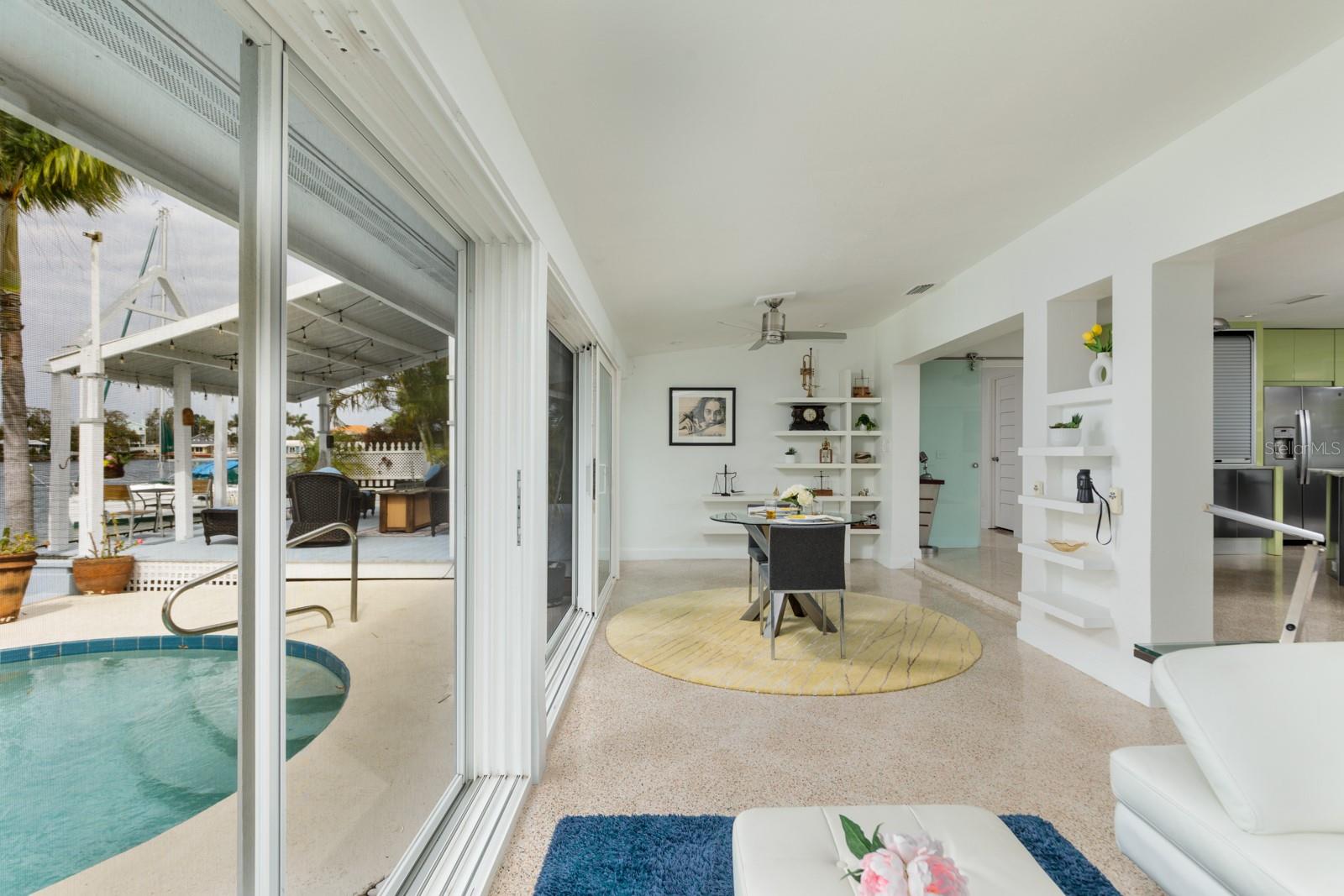 2487 W BAY ISLE DR SE, ST PETERSBURG, FL, 33705