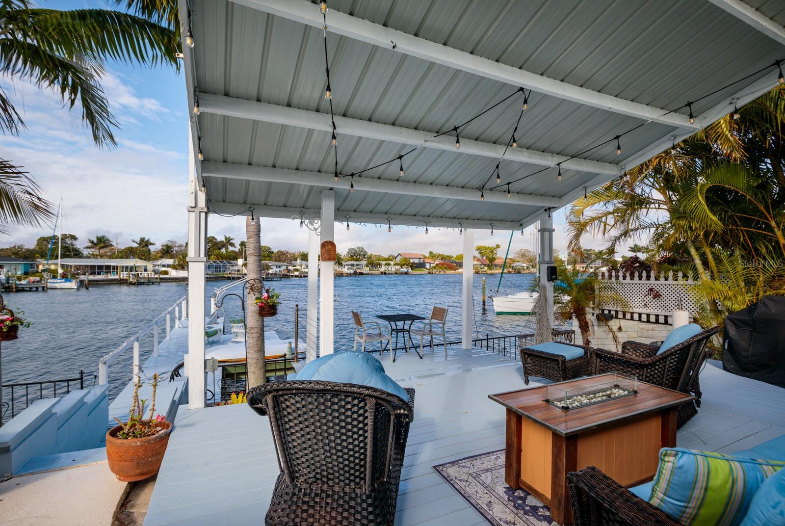 2487 W BAY ISLE DR SE, ST PETERSBURG, FL, 33705