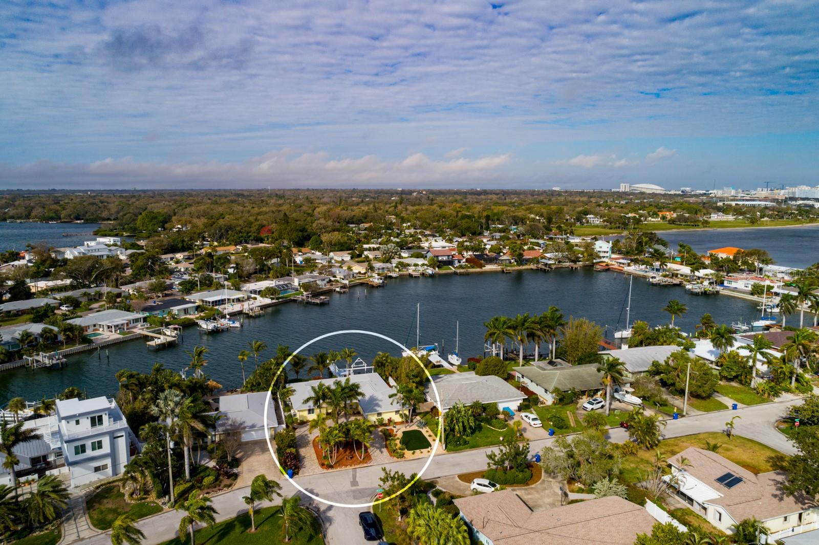 2487 W BAY ISLE DR SE, ST PETERSBURG, FL, 33705