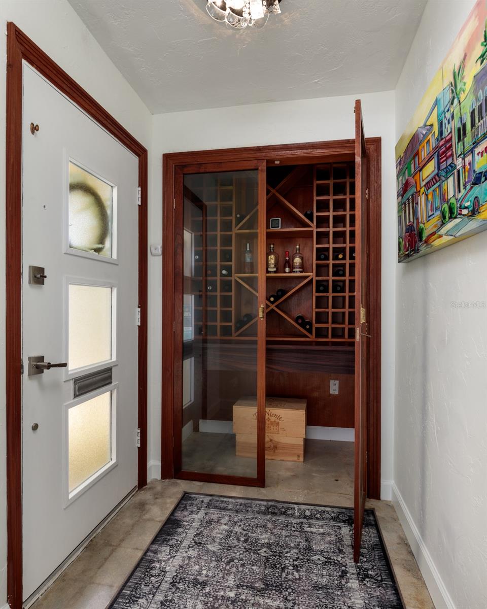 2487 W BAY ISLE DR SE, ST PETERSBURG, FL, 33705