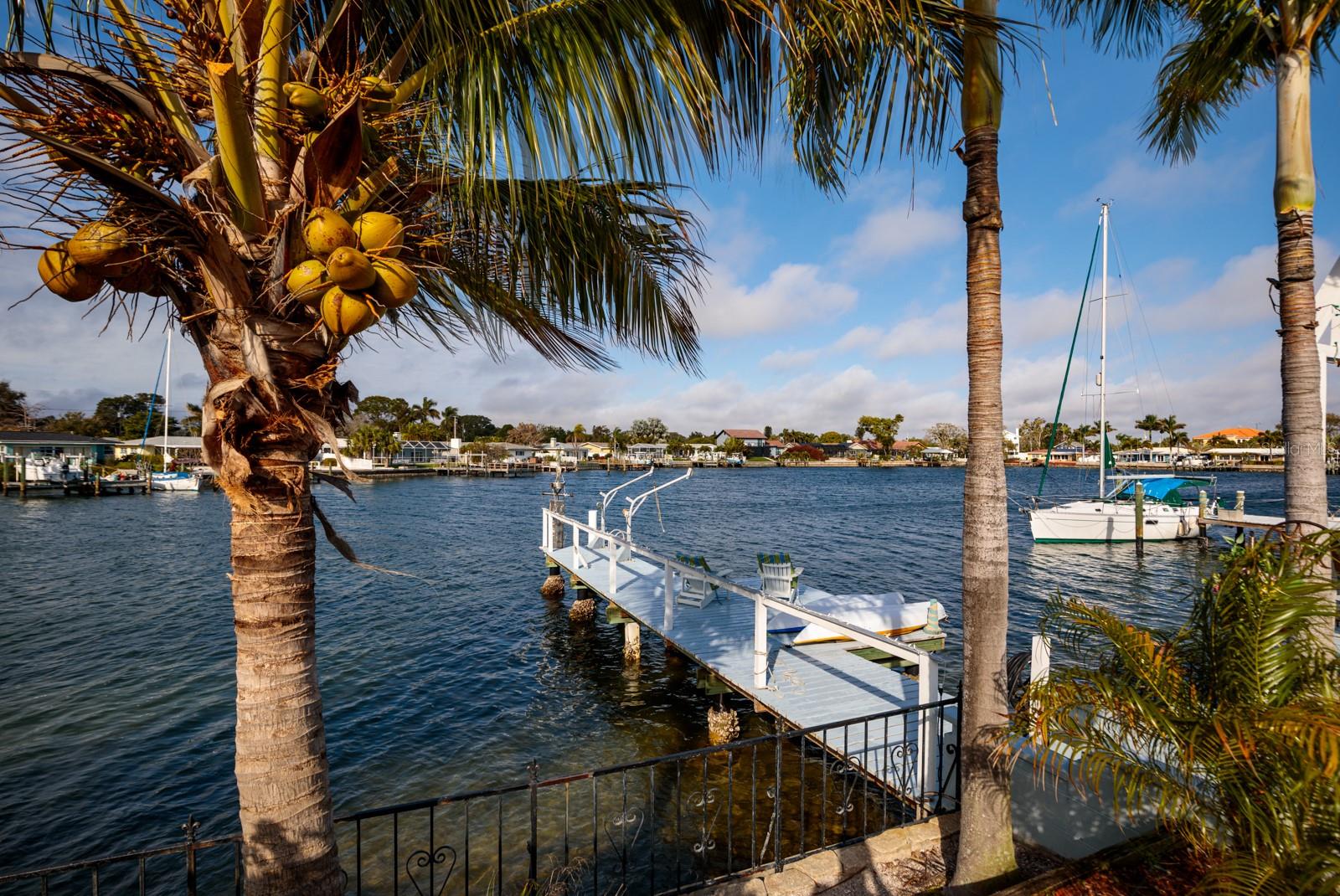 2487 W BAY ISLE DR SE, ST PETERSBURG, FL, 33705