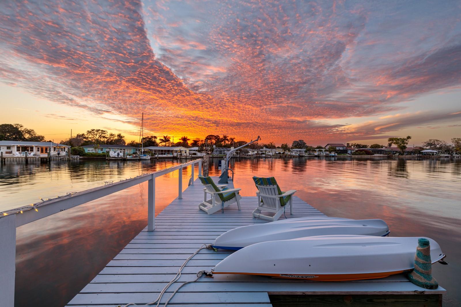 2487 W BAY ISLE DR SE, ST PETERSBURG, FL, 33705