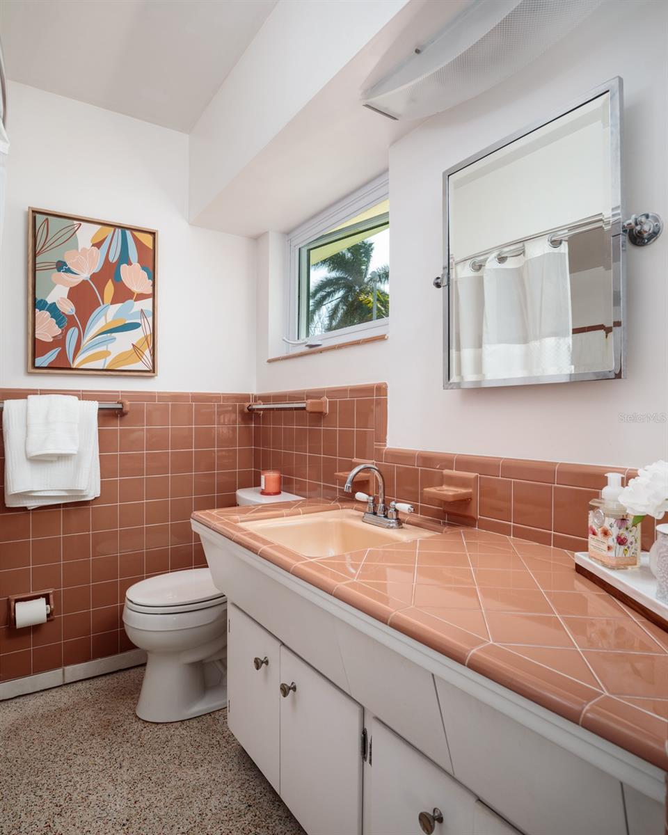 2487 W BAY ISLE DR SE, ST PETERSBURG, FL, 33705