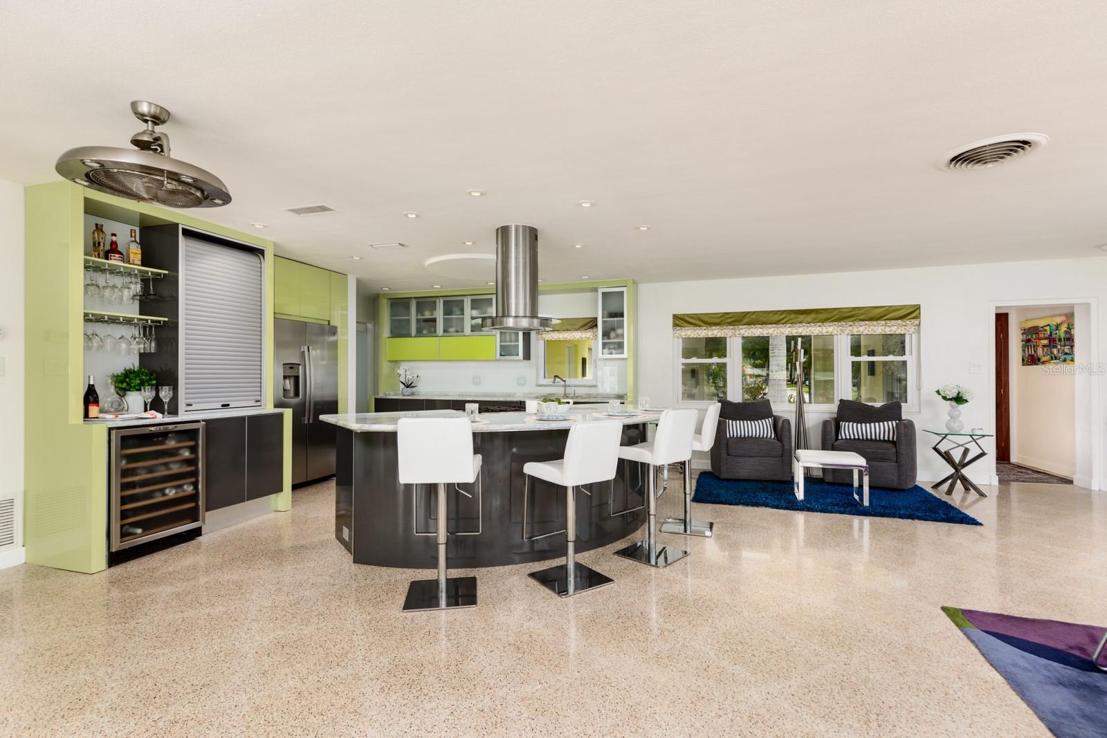 2487 W BAY ISLE DR SE, ST PETERSBURG, FL, 33705