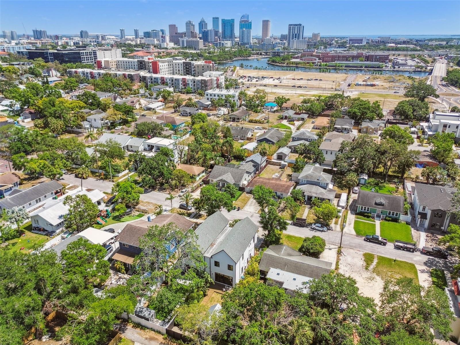 411 W FRANCES AVE #2, TAMPA, FL, 33602