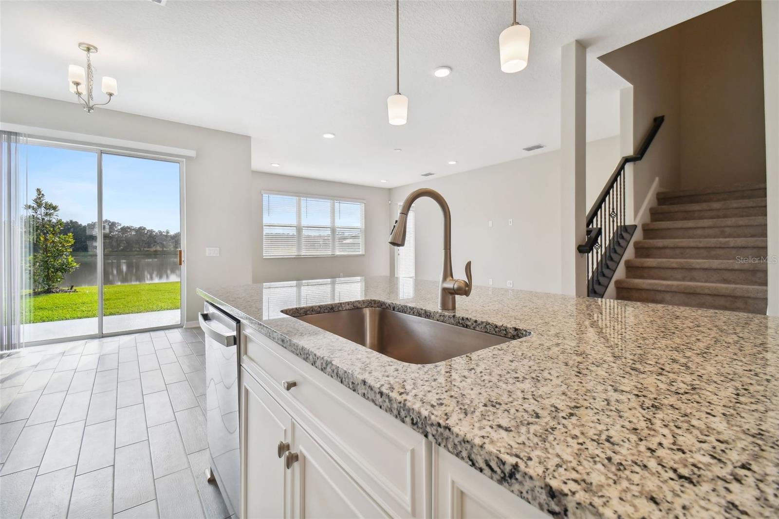 38190 SHALE STONE CT, ZEPHYRHILLS, FL, 33540