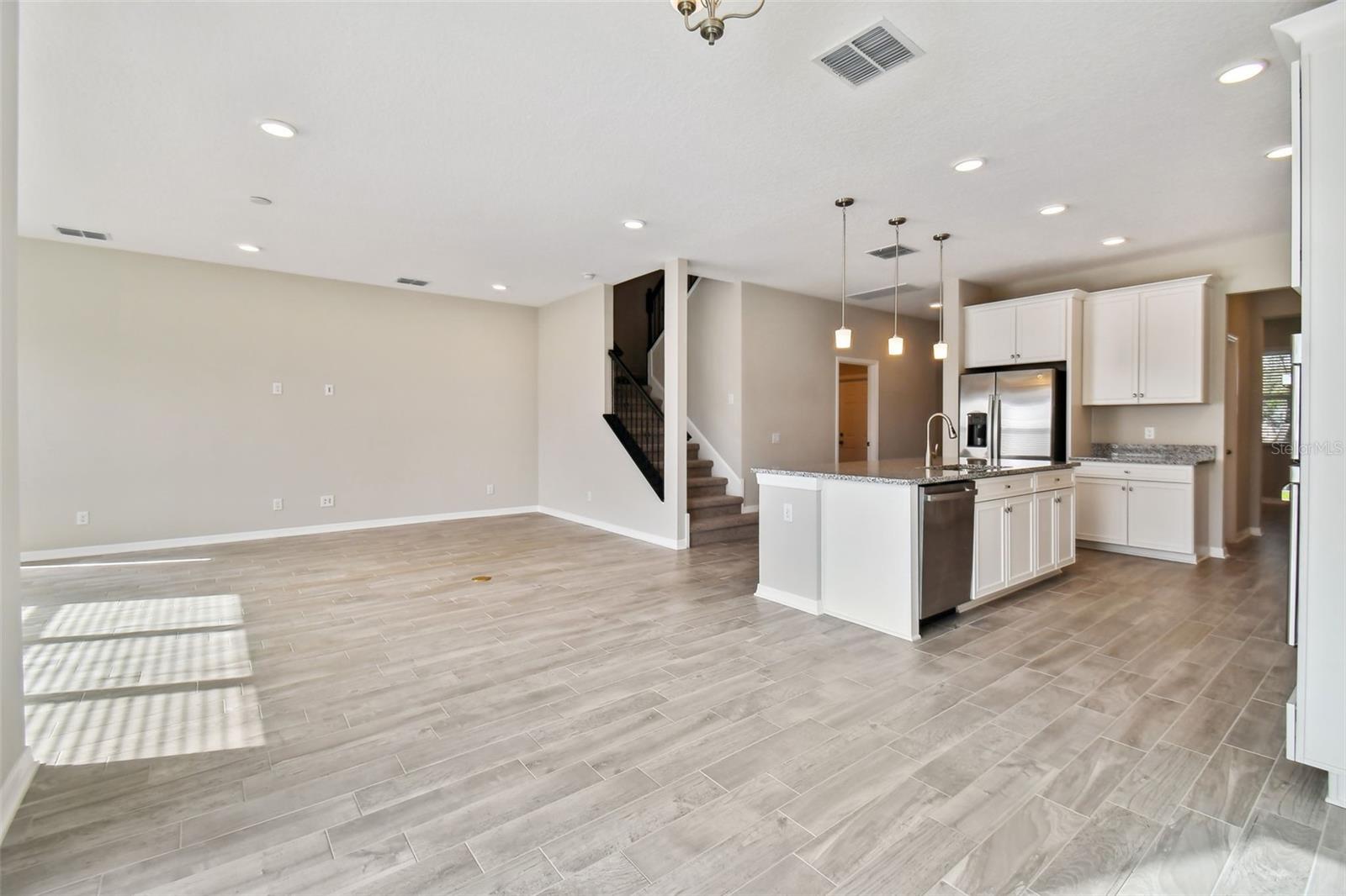 38190 SHALE STONE CT, ZEPHYRHILLS, FL, 33540