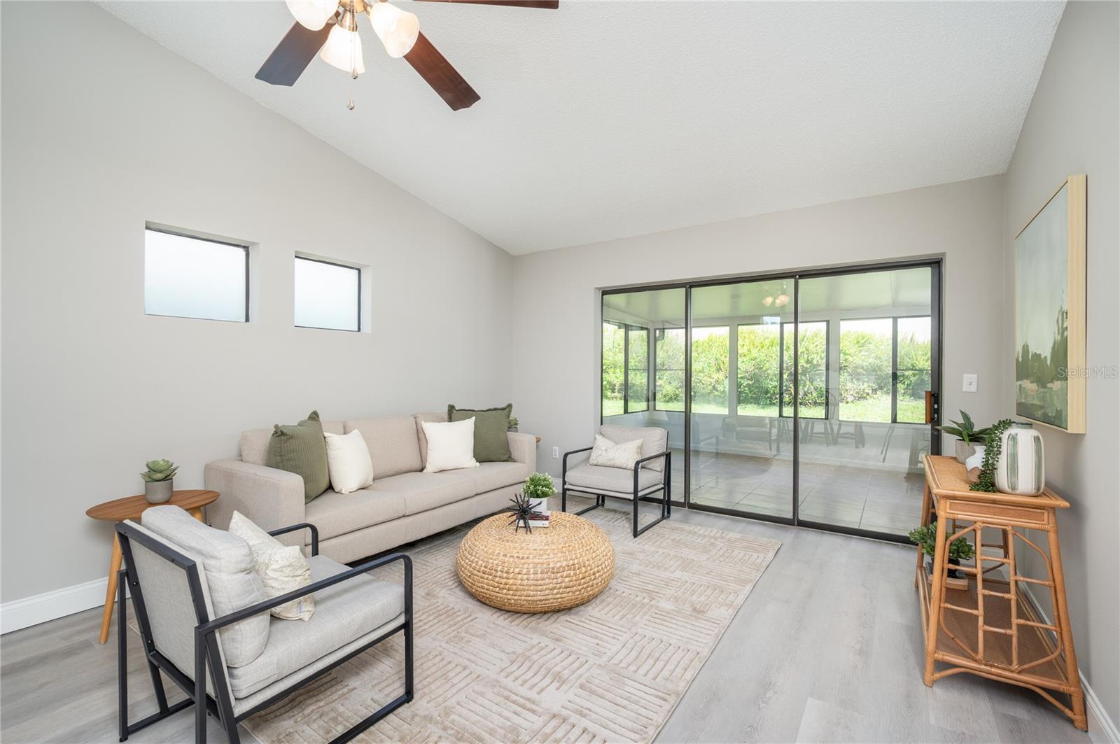 711 SWAN LN, ALTAMONTE SPRINGS, FL, 32701