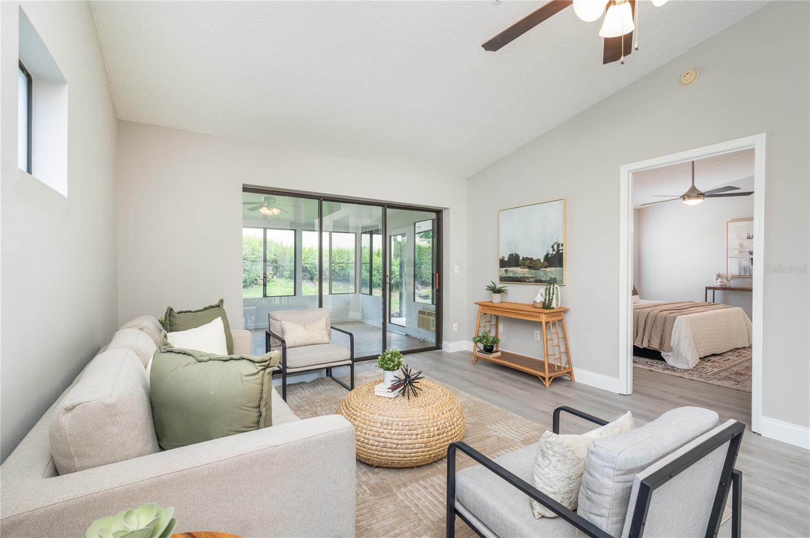 711 SWAN LN, ALTAMONTE SPRINGS, FL, 32701
