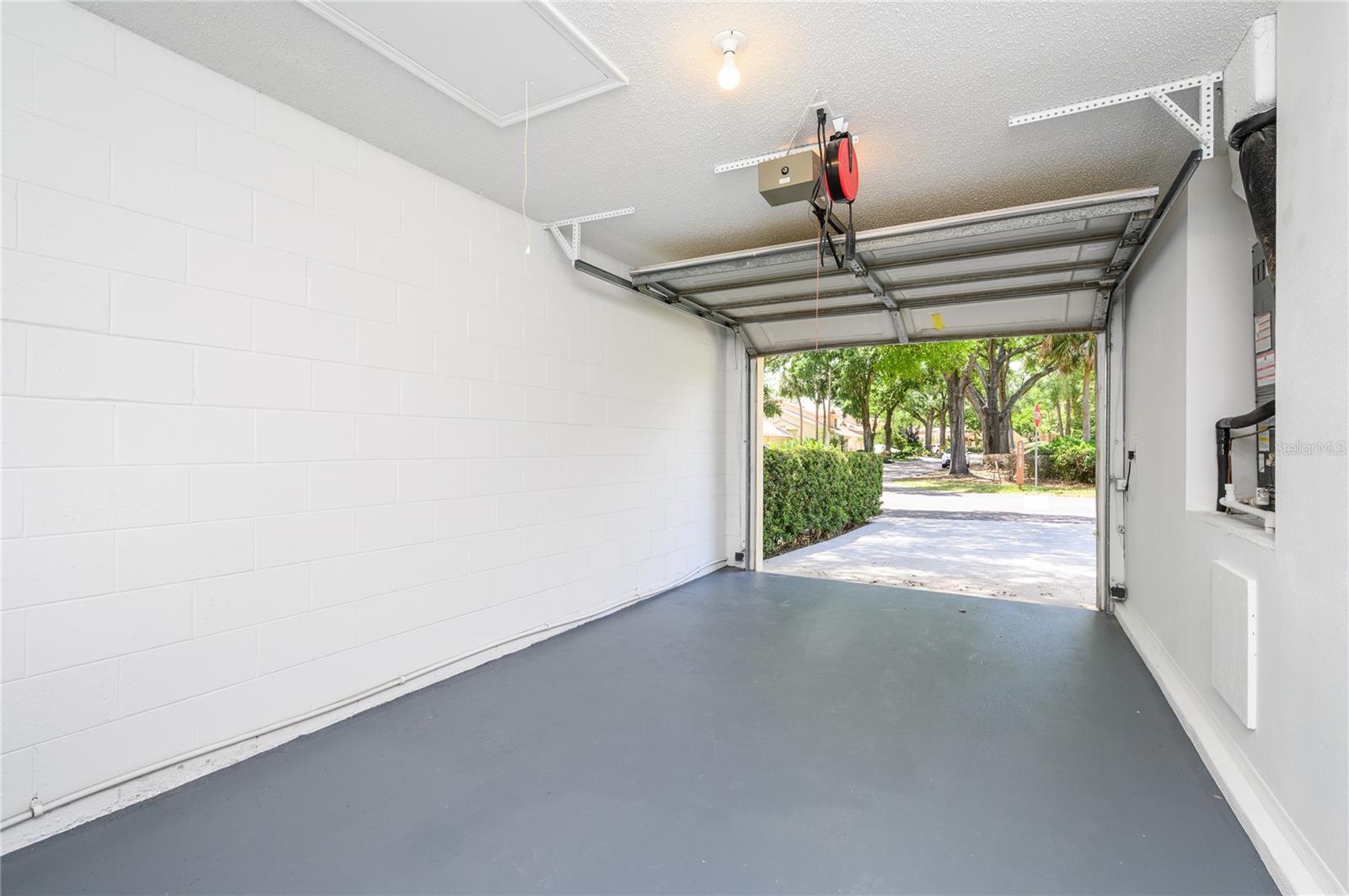 711 SWAN LN, ALTAMONTE SPRINGS, FL, 32701