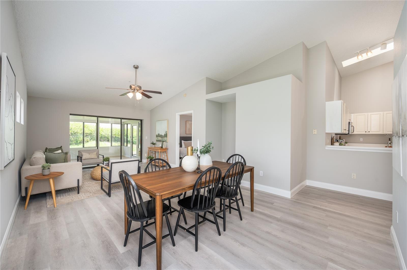 711 SWAN LN, ALTAMONTE SPRINGS, FL, 32701