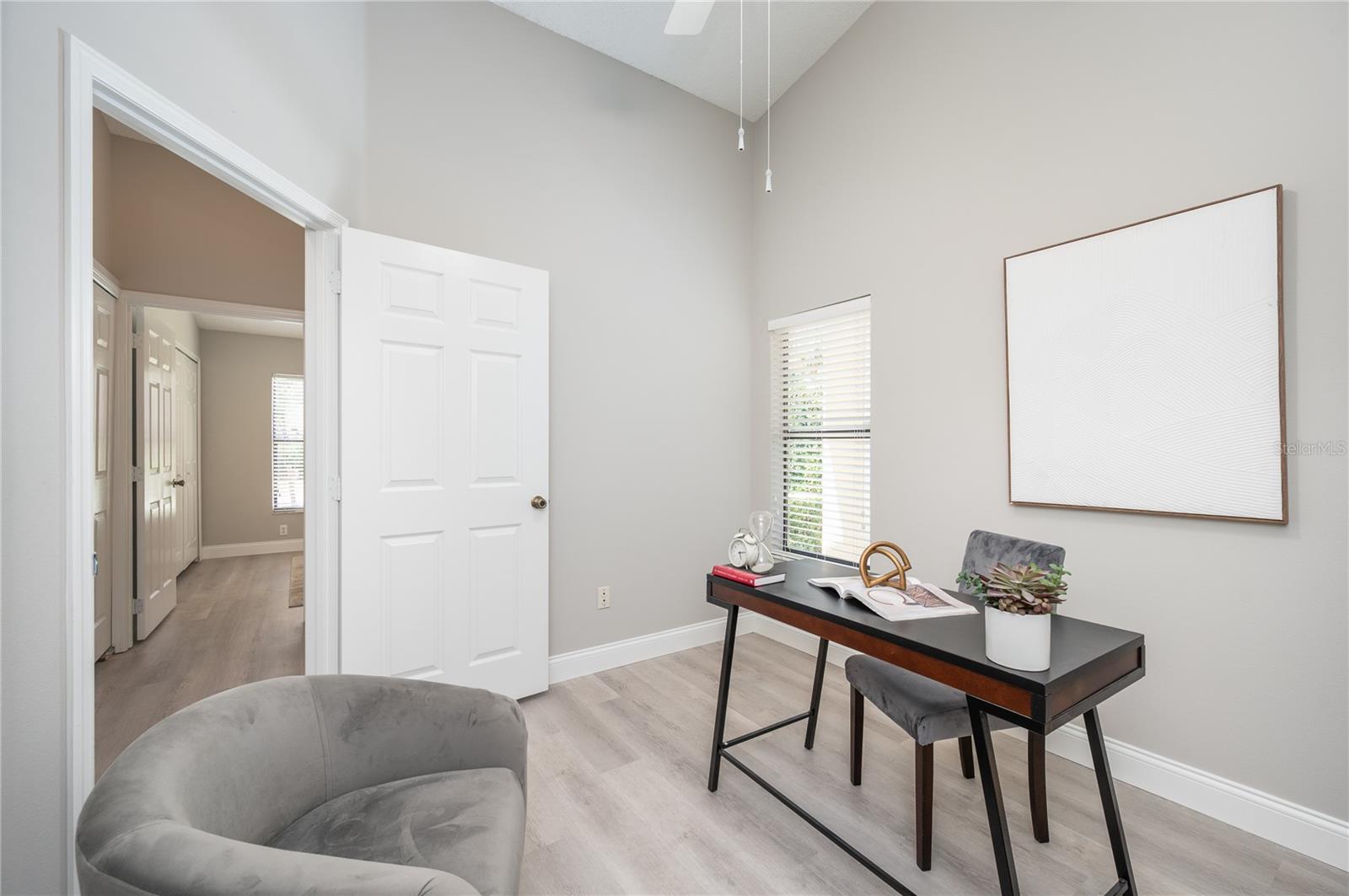 711 SWAN LN, ALTAMONTE SPRINGS, FL, 32701