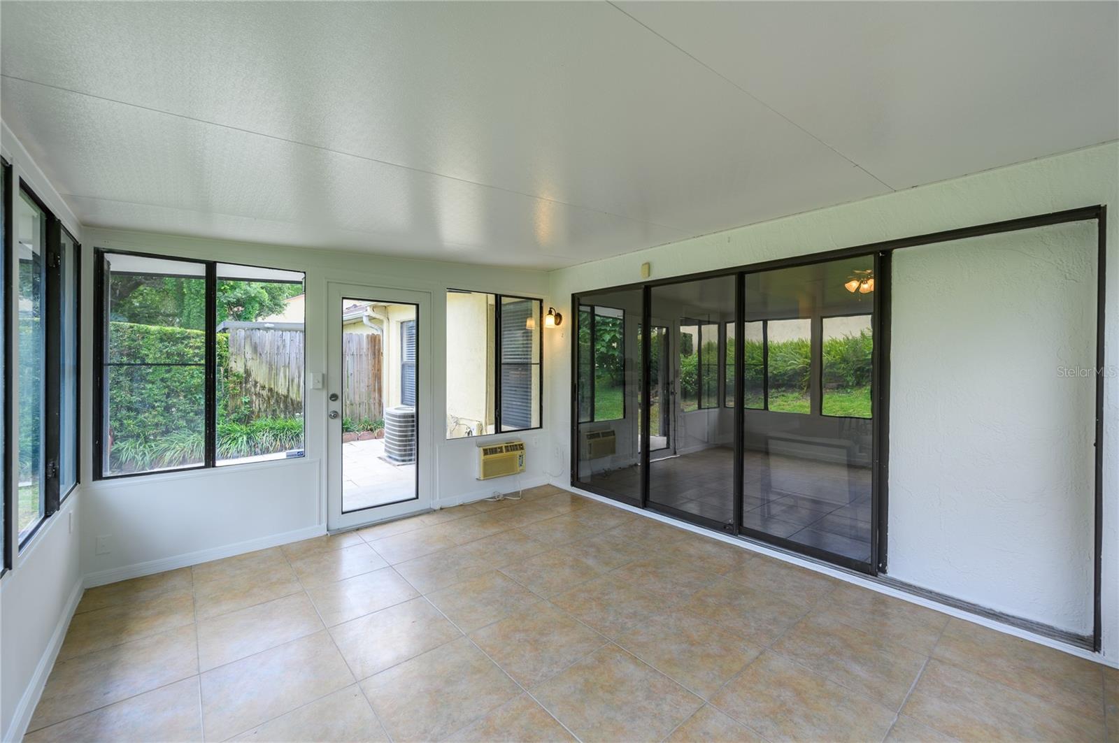 711 SWAN LN, ALTAMONTE SPRINGS, FL, 32701