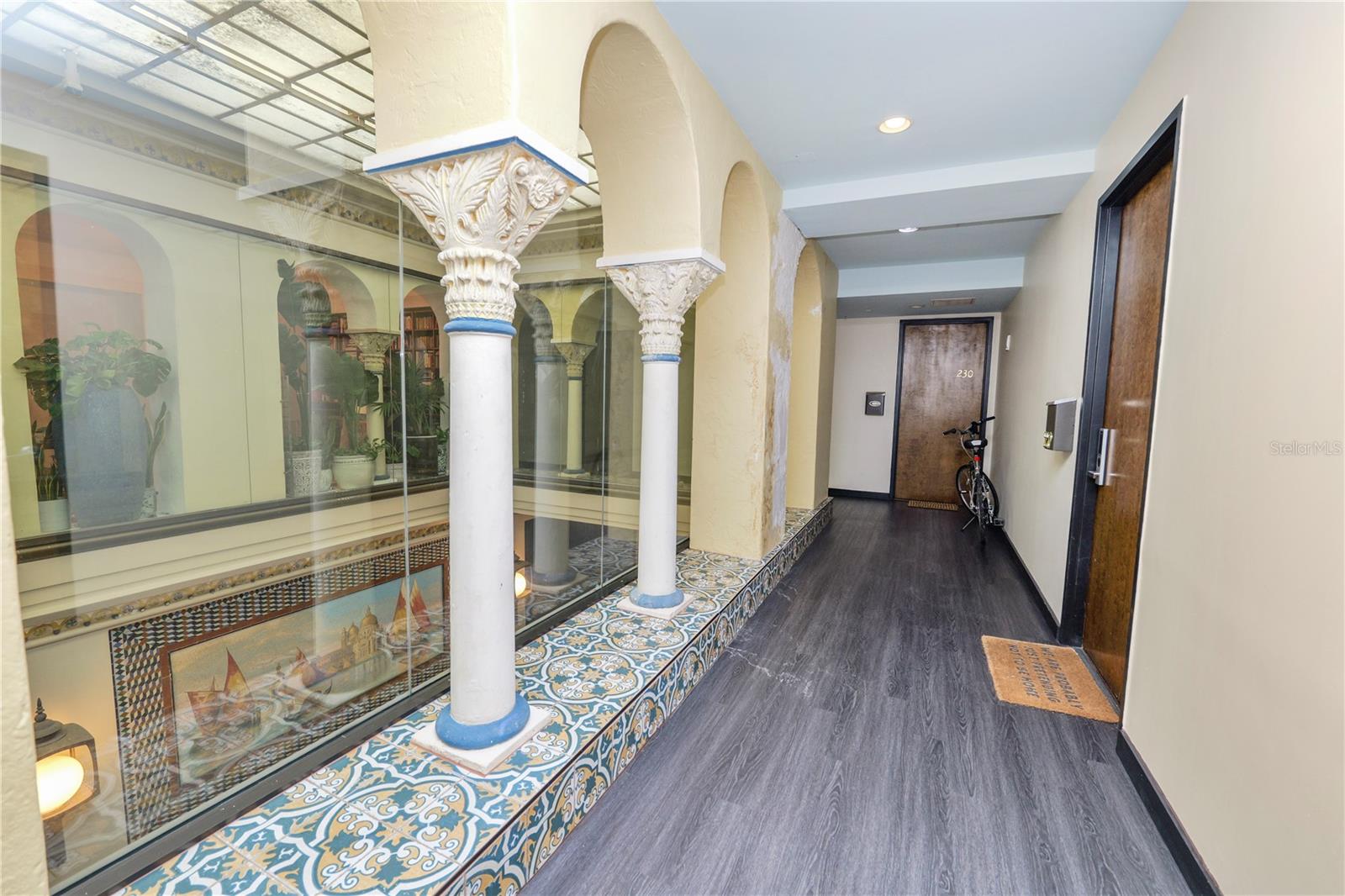 405 CENTRAL AVE #210, ST PETERSBURG, FL, 33701