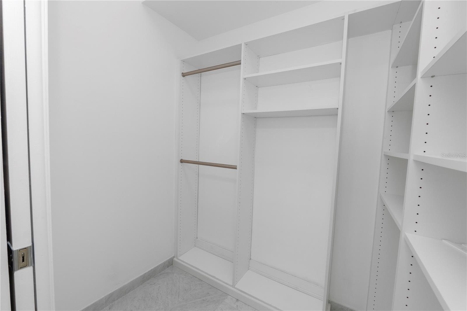 405 CENTRAL AVE #210, ST PETERSBURG, FL, 33701