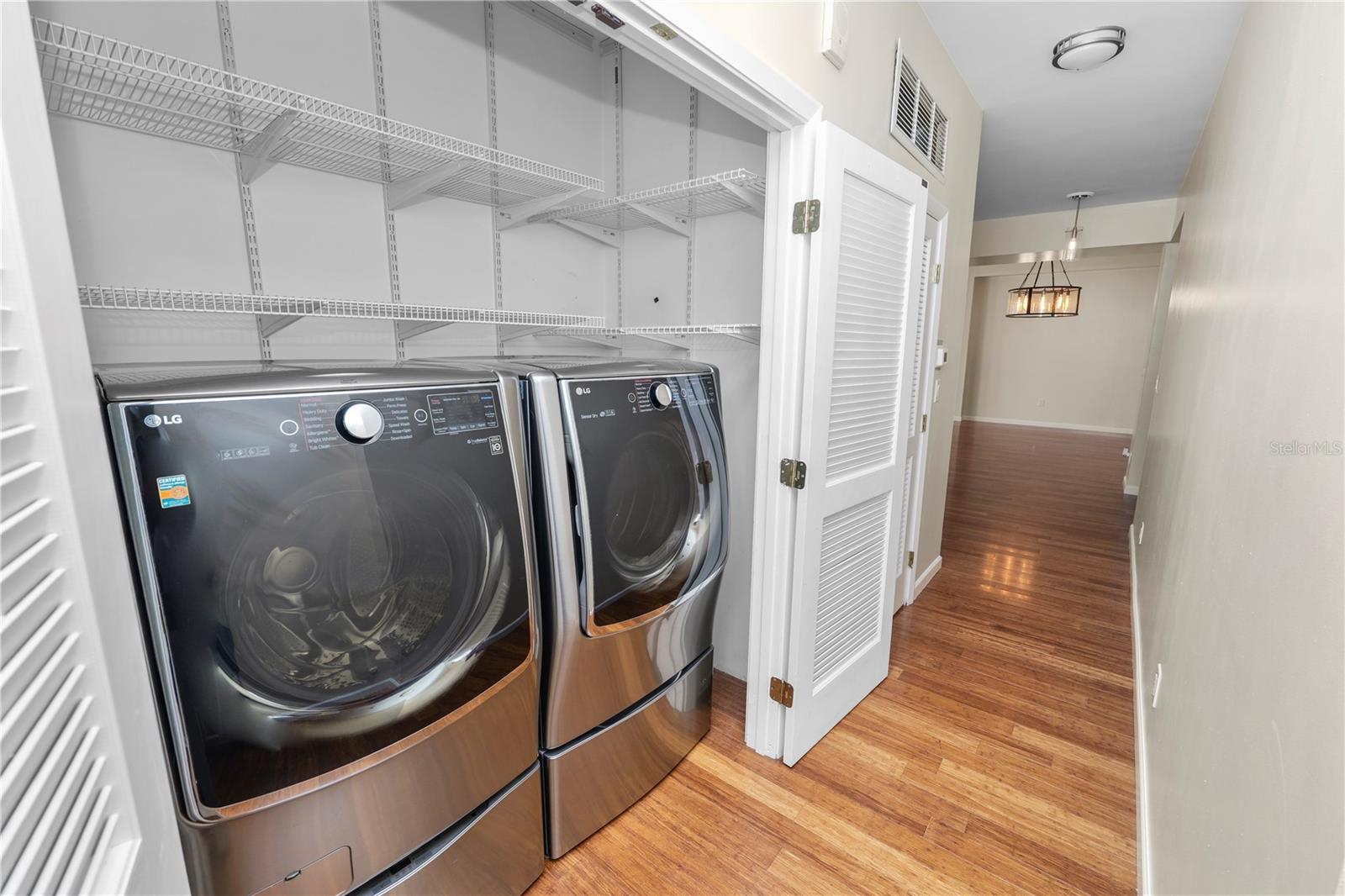 405 CENTRAL AVE #210, ST PETERSBURG, FL, 33701