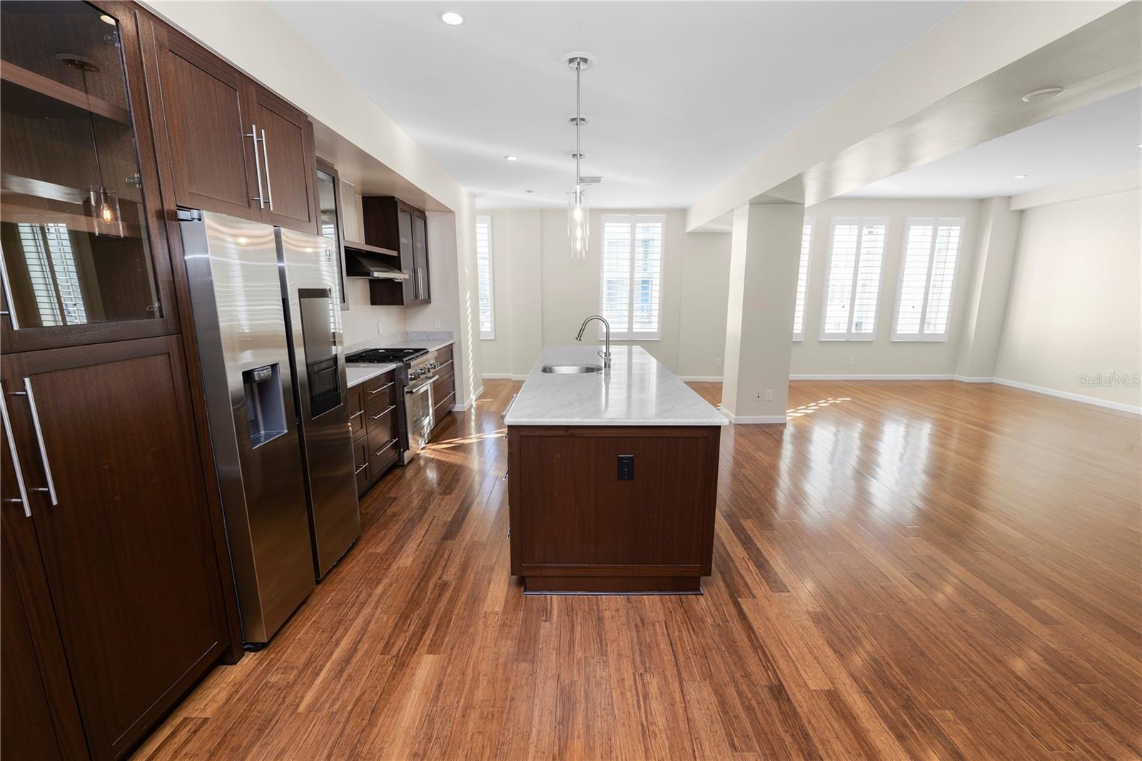 405 CENTRAL AVE #210, ST PETERSBURG, FL, 33701