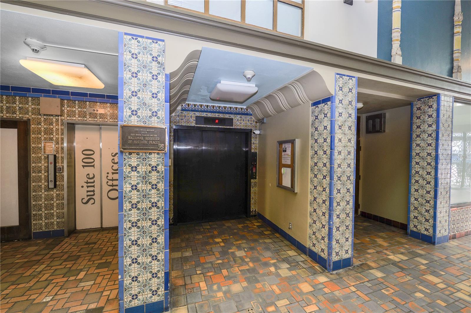 405 CENTRAL AVE #210, ST PETERSBURG, FL, 33701