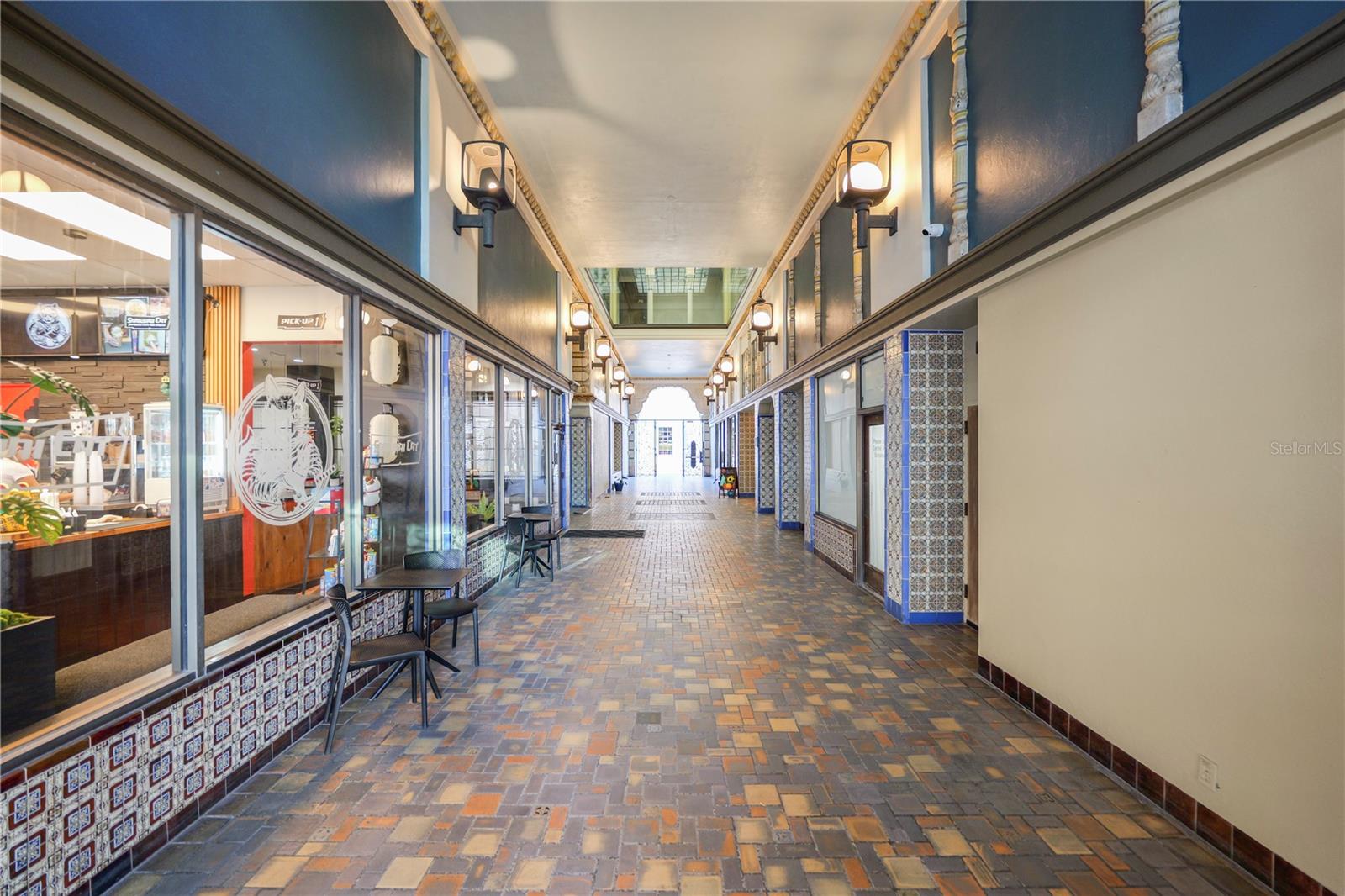405 CENTRAL AVE #210, ST PETERSBURG, FL, 33701